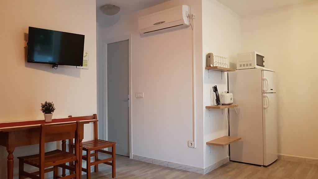 Apartaments California Cala'N Blanes  Εξωτερικό φωτογραφία