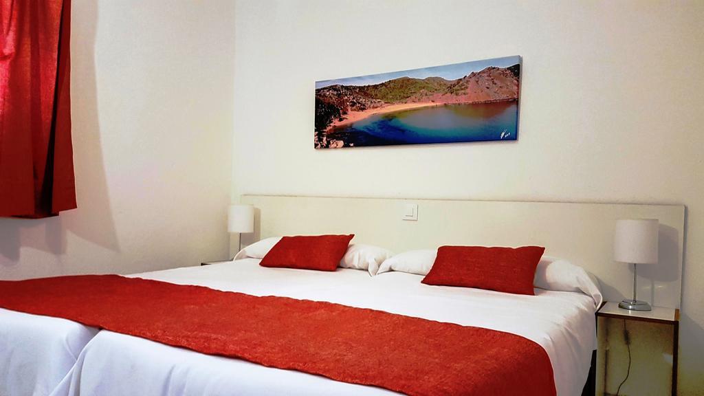 Apartaments California Cala'N Blanes  Εξωτερικό φωτογραφία